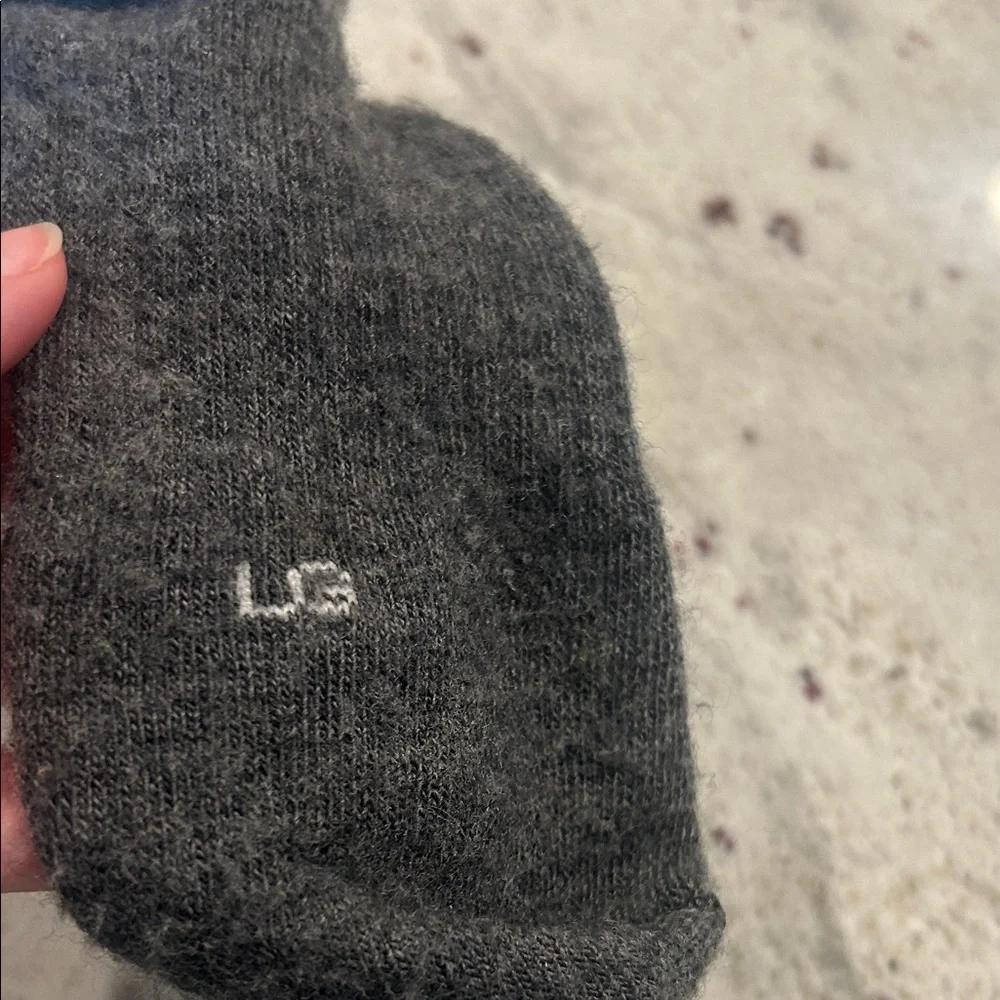 Nike Men's Gray Athletic Socks Large